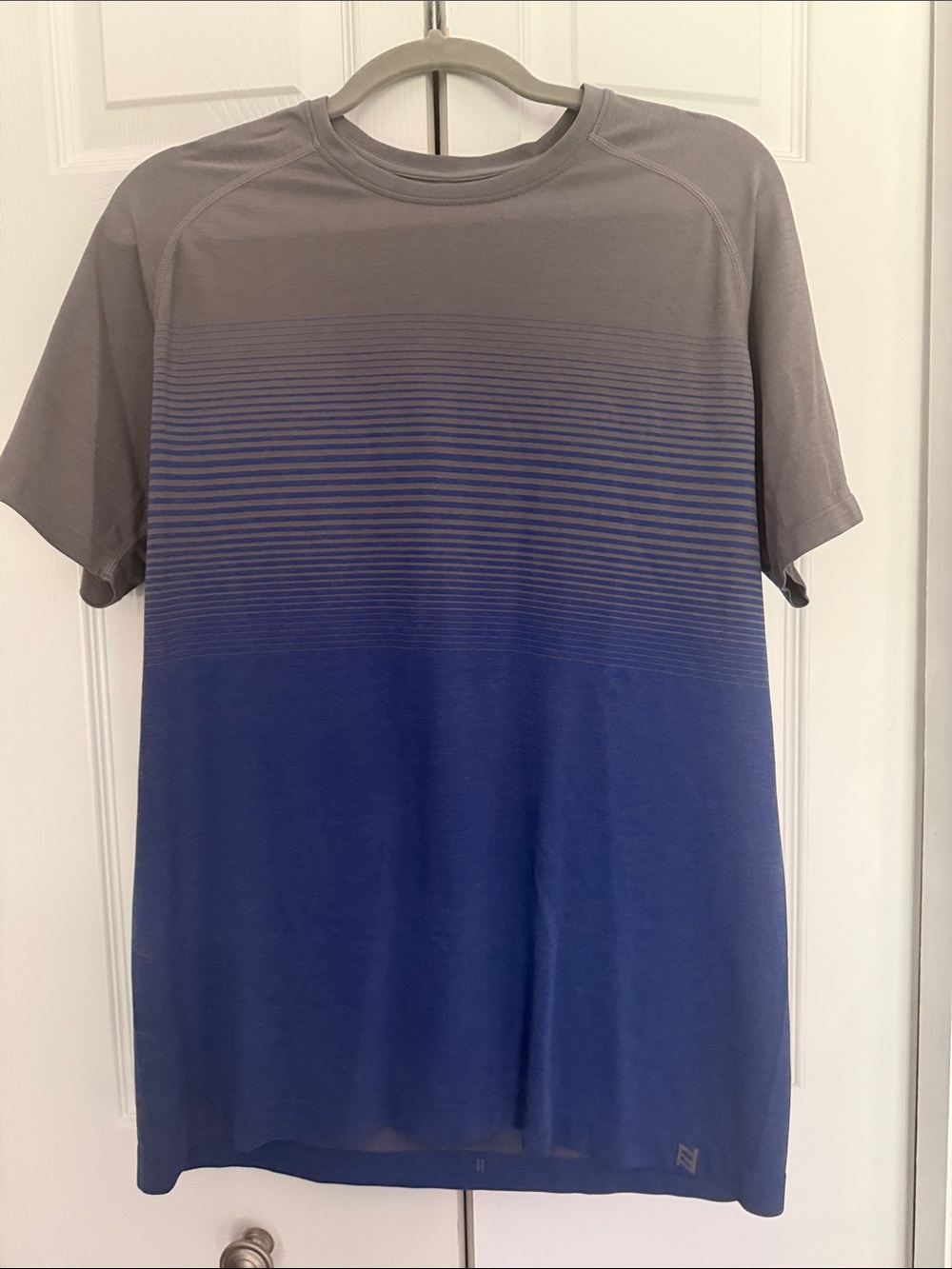 Men’s Zyia Active T-shirt Size M